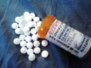 Unless a doctor prescribes you hydrocodone, it is illegal to have it in your possession Unless a doctor prescribes you hydrocodone, it is illegal to have it in your possession