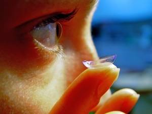 Selling Contact Lenses Without a Prescription
